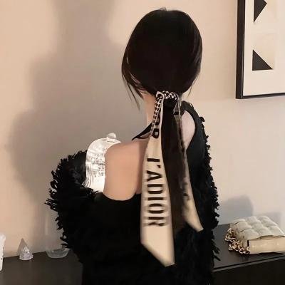 圣洁的艾曼妞