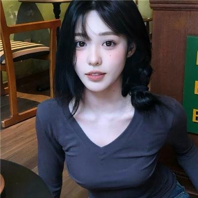 他是龙